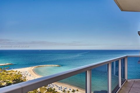 Condominio en Bal Harbour, Florida, 3 dormitorios  № 2056661