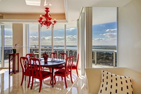 Condominio en alquiler en Bal Harbour, Florida, 3 dormitorios, 271.09 m2 № 2056661 - foto 9