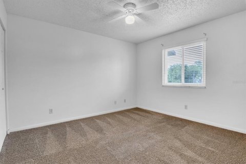 Copropriété à louer à Zephyrhills, Floride: 2 chambres, 81.38 m2 № 2319213 - photo 10