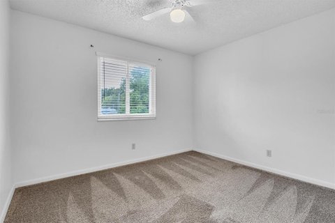 Copropriété à louer à Zephyrhills, Floride: 2 chambres, 81.38 m2 № 2319213 - photo 15
