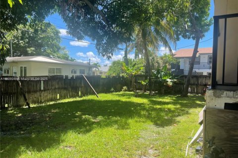 Apartment in Hollywood, Florida 2 bedrooms, 978.91 sq.m. № 1952741 - photo 9