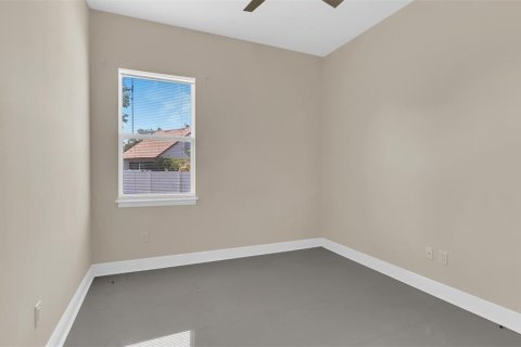 House in Plant City, Florida 3 bedrooms, 170.94 sq.m. № 1797910 - photo 16