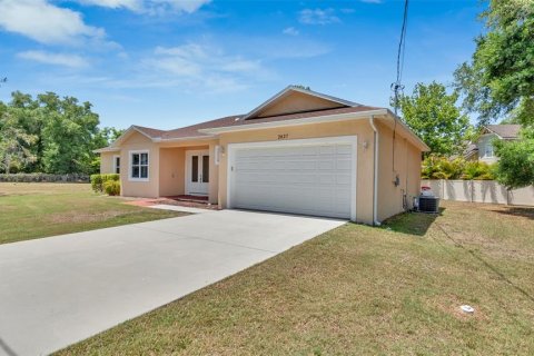 House in Plant City, Florida 3 bedrooms, 170.94 sq.m. № 1797910 - photo 3