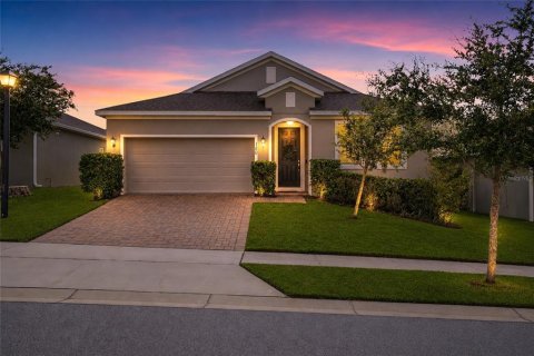 House in Groveland, Florida 4 bedrooms, 194.35 sq.m. № 2230798
