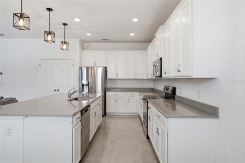 House in Groveland, Florida 4 bedrooms, 194.35 sq.m. № 2230798 - photo 9
