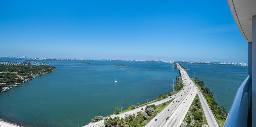 Appartement à Miami, Floride 1 chambre, 70.7 m2 № 2046378