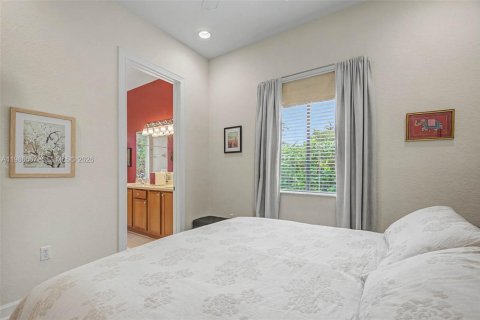 Купить виллу или дом в Катлер-Бей, Флорида 5 спален, 284.37м2, № 2044784 - фото 19