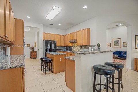 Купить виллу или дом в Катлер-Бей, Флорида 5 спален, 284.37м2, № 2044784 - фото 13