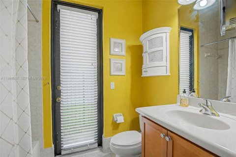 Купить виллу или дом в Катлер-Бей, Флорида 5 спален, 284.37м2, № 2044784 - фото 23