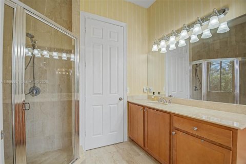 Купить виллу или дом в Катлер-Бей, Флорида 5 спален, 284.37м2, № 2044784 - фото 10