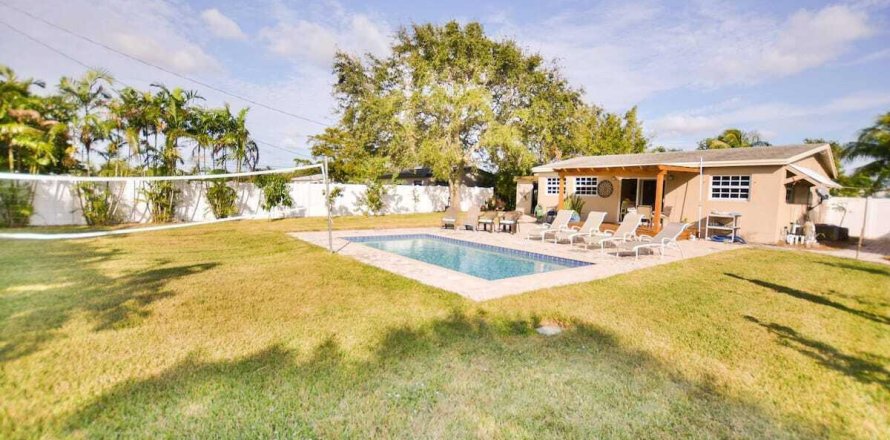 Villa ou maison à Delray Beach, Floride 3 chambres, 114.08 m2 № 1031796