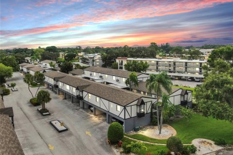 Copropriété à vendre à Dunedin, Floride: 2 chambres, 80.36 m2 № 1832105 - photo 1