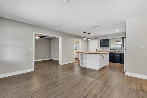 Villa ou maison à louer à Maitland, Floride: 3 chambres, 122.91 m2 № 2101834 - photo 4
