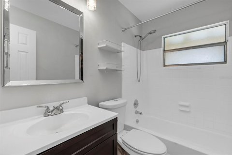 Villa ou maison à louer à Maitland, Floride: 3 chambres, 122.91 m2 № 2101834 - photo 16