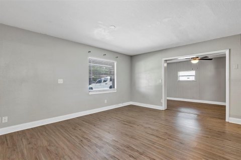 Villa ou maison à louer à Maitland, Floride: 3 chambres, 122.91 m2 № 2101834 - photo 12