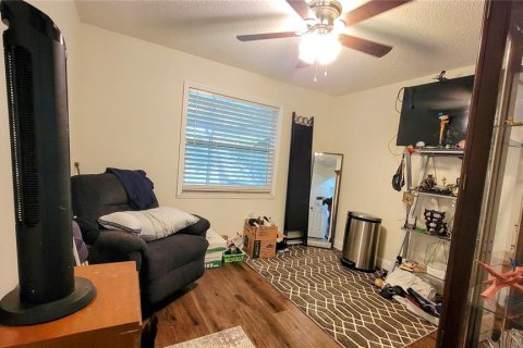 House in New Port Richey, Florida 2 bedrooms, 119.94 sq.m. № 2155548 - photo 11