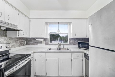 Copropriété à louer à Tampa, Floride: 4 chambres, 126.63 m2 № 2437373 - photo 18