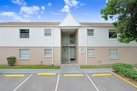 Condo à Tampa, Floride, 4 chambres  № 2437373