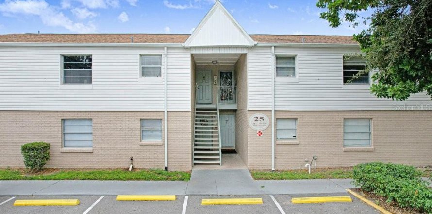 Condo à Tampa, Floride, 4 chambres  № 2437373