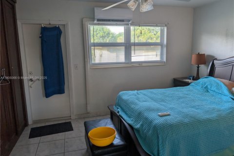 Condo in Hallandale Beach, Florida, 1 bedroom  № 1955245 - photo 17