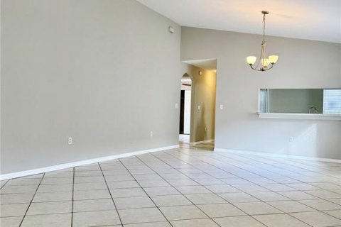Villa ou maison à vendre à Tampa, Floride: 3 chambres, 137.5 m2 № 2399234 - photo 3