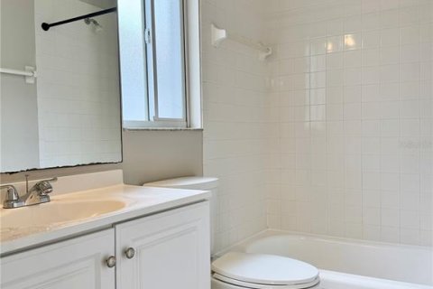 Villa ou maison à vendre à Tampa, Floride: 3 chambres, 137.5 m2 № 2399234 - photo 9