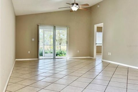 Villa ou maison à vendre à Tampa, Floride: 3 chambres, 137.5 m2 № 2399234 - photo 6