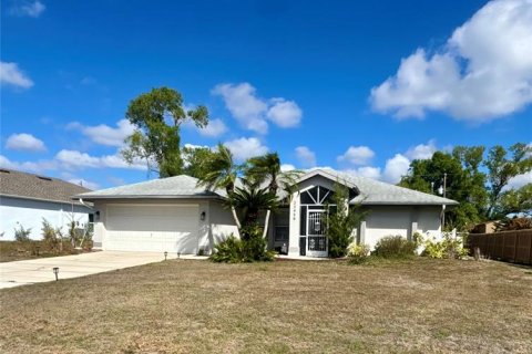 Casa en venta en Port Charlotte, Florida, 3 dormitorios, 148.92 m2 № 2116212 - foto 4