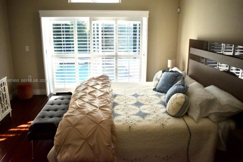 Villa ou maison à louer à Sunrise, Floride: 4 chambres, 212.19 m2 № 2053474 - photo 14