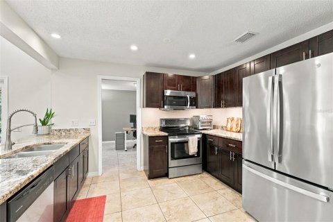 Villa ou maison à vendre à Palm Harbor, Floride: 3 chambres, 195.75 m2 № 2416976 - photo 3