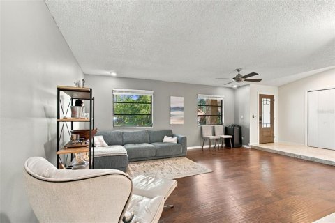 Villa ou maison à vendre à Palm Harbor, Floride: 3 chambres, 195.75 m2 № 2416976 - photo 29