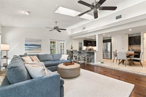 Villa ou maison à vendre à Palm Harbor, Floride: 3 chambres, 195.75 m2 № 2416976 - photo 13