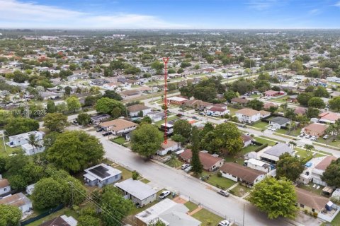 Propiedad comercial en venta en Miami, Florida, 98.1 m2 № 2029688 - foto 7