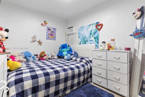 Propiedad comercial en venta en Miami, Florida, 98.1 m2 № 2029688 - foto 23