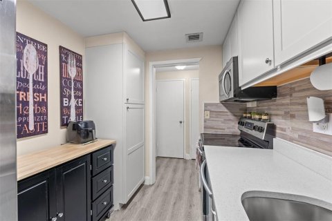 Condominio en venta en Satellite Beach, Florida, 1 dormitorio, 57.04 m2 № 2167318 - foto 8