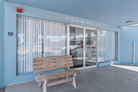 Condominio en venta en Satellite Beach, Florida, 1 dormitorio, 57.04 m2 № 2167318 - foto 2