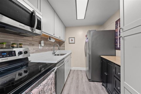 Condominio en venta en Satellite Beach, Florida, 1 dormitorio, 57.04 m2 № 2167318 - foto 7