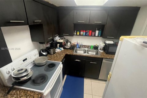 Купить кондоминиум в Норт-Майами, Флорида 1 спальня, 75.53м2, № 2045866 - фото 6