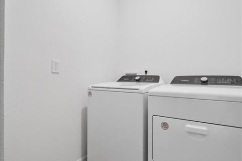 Casa en alquiler en Winter Haven, Florida, 3 dormitorios, 116.59 m2 № 1609019 - foto 22