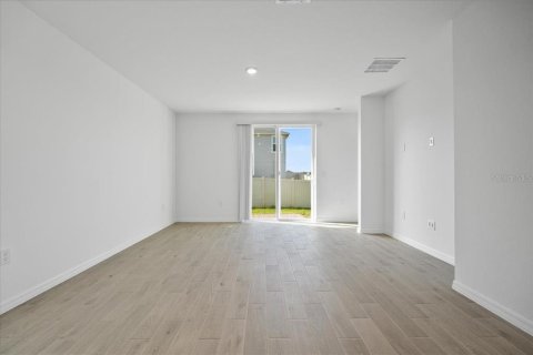 Casa en alquiler en Winter Haven, Florida, 3 dormitorios, 116.59 m2 № 1609019 - foto 8