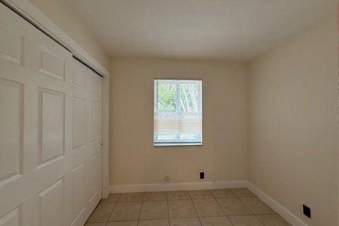 Propiedad comercial en venta en Fort Lauderdale, Florida, 217.58 m2 № 2083436 - foto 18