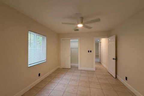 Propiedad comercial en venta en Fort Lauderdale, Florida, 217.58 m2 № 2083436 - foto 19