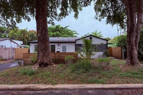 Propiedad comercial en Fort Lauderdale, Florida 217.58 m2 № 2083436