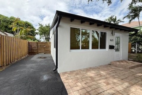 Propiedad comercial en venta en Fort Lauderdale, Florida, 217.58 m2 № 2083436 - foto 5