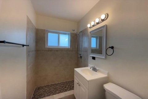 Propiedad comercial en venta en Fort Lauderdale, Florida, 217.58 m2 № 2083436 - foto 14