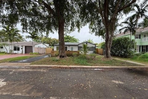 Propiedad comercial en venta en Fort Lauderdale, Florida, 217.58 m2 № 2083436 - foto 2