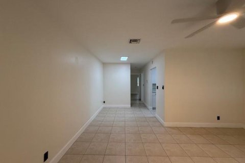 Propiedad comercial en venta en Fort Lauderdale, Florida, 217.58 m2 № 2083436 - foto 7
