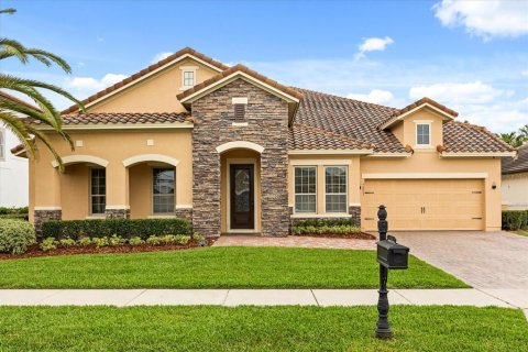 House in Windermere, Florida 5 bedrooms, 356.28 sq.m. № 2101439