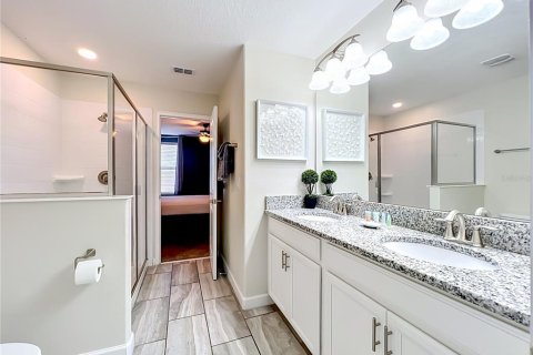 Casa en venta en Davenport, Florida, 8 dormitorios, 363.15 m2 № 2234596 - foto 10