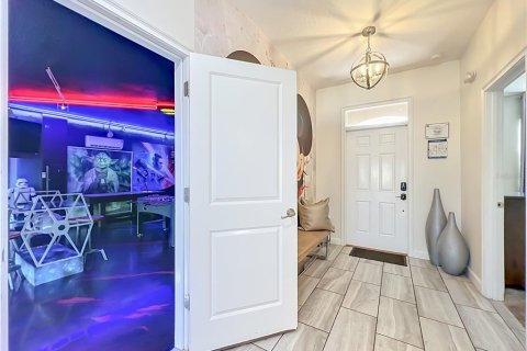 Casa en venta en Davenport, Florida, 8 dormitorios, 363.15 m2 № 2234596 - foto 11